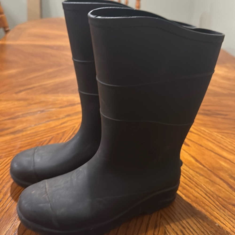 Rain boots Men’s size 5